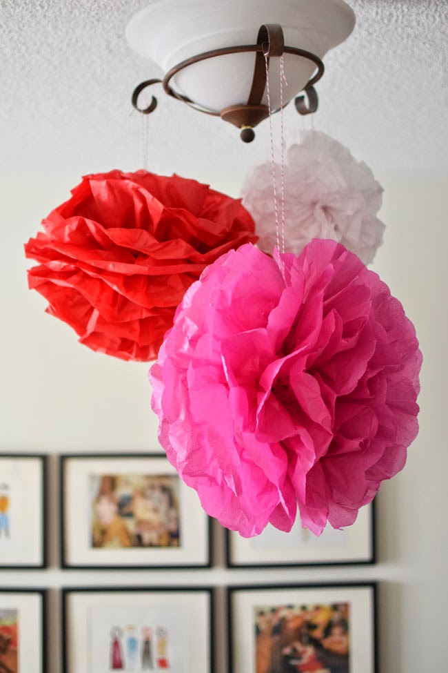 How does one make paper poms for rooms?